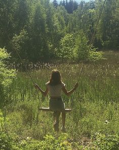 Girl Swinging, Shotting Photo, Foto Poses, Spring Aesthetic, + Core + Aesthetic, Summer Dream, Swing Set, Future Life, The Grass