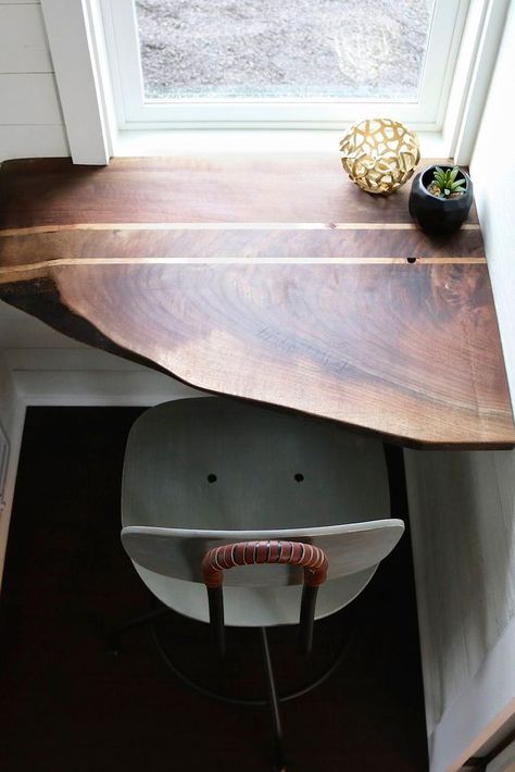 A built-in walnut corner desk with chair sits in front of a large window, providing a wonderful place to work. Cottage Bedrooms, Small Workspace, Design Hack, Beautiful Spaces, Design Del Prodotto, Tiny Living, My New Room, Apartment Living, Wood Shop