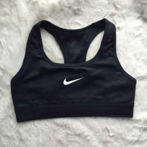 Nike Sports Bra Bra Outfit, Nike Free Runners, Sport Nike, Sport Bras, Nike Free Shoes, Nike Shoes Outlet, Nike Sports Bra, Padded Sports Bra, Nike Sports