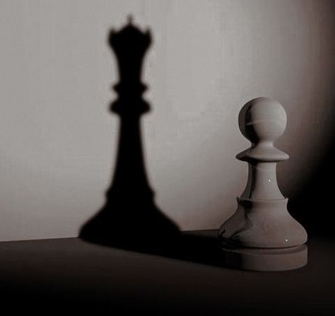 Still Life Reference Photos Black And White, Catrina Aesthetic, Chess Black And White, Conceptual Art Photography, Linkedin Cover, Pewter Art, Mycroft Holmes, Chess Strategies, Chess Queen