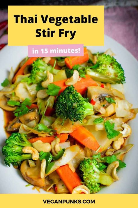 Thai Stir Fry Vegetables, Vegan Stirfry, Vegetarian Stir Fry Sauce, Easy Vegetable Stir Fry, Veg Stir Fry, Thai Stir Fry, Vegetable Stir Fry Recipe, Vegetarian Stir Fry, Vegan Stir Fry