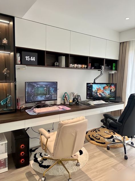 Computer Desk Set Up Aesthetic, Korean Gaming Room, Home Office Room Ideas, Desk Area, Study Room Decor, Game Room Design, Home Office Setup, Room Makeover Bedroom, Room Makeover Inspiration