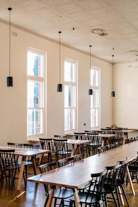 Lunch Room Design, School Dining Room, Dining Hall Design, School Dining Hall, Sparrow House, School Hall, Church Interior Design, Cafe Seating, Restaurant Seating