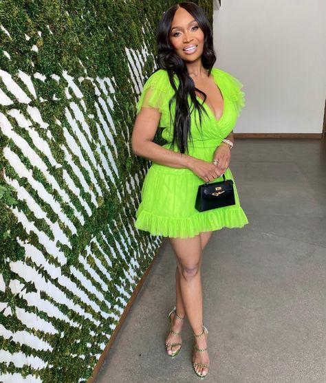 Accessories For Neon Green Dress, Neon Green Outfit Ideas, Marlo Hampton Style, Neon Green Dress Outfit Party, Neon Green Dress Outfit, Black Dress Neon Heels, Neon Dress Outfit, Jamaica Photoshoot, Fluro Green Dress