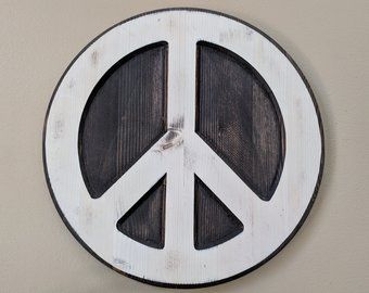 Peace sign | Etsy Peace Crafts, Peace Wall Art, Art Hippie, Symbol Art, Chakra Art, Sacred Geometric, Yoga Decor, Hippie Peace, Meditation Art