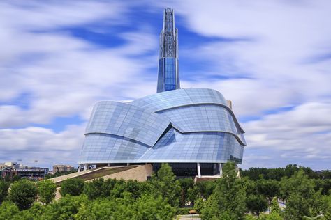 Canadian Museum for Human Rights, Winnipeg // Antoine Predock Architecture Foundation, Arctic Landscape, Winnipeg Canada, Interesting Architecture, Landmarks Art, Inuit Art, Madly Deeply, Truly Madly Deeply, Chicago Style