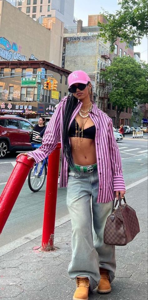 Summer Street Style Black Women, Vintage Women Outfits, Summer Streetwear Fashion Women, Jort Outfits, Rnb Style, June Moodboard, Nyc Streetwear, Thrift Board, 00s Mode