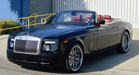 Rolls Royce Phantom Drophead, Rolls Royce Models, Vintage Rolls Royce, Stainless Steel Hood, Rolls Royce Cullinan, Top Luxury Cars, Bentley Continental Gt, Best Classic Cars, Rolls Royce Phantom