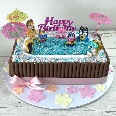 Bluey Cake Swimming Pool, Bluey Pool Cake, Bluey Themed Birthday Cake, Swimming Pool Cake, Swimming Cake, Bingo Cake, Fiesta Bluey, Pool Cake, 8th Birthday Cake