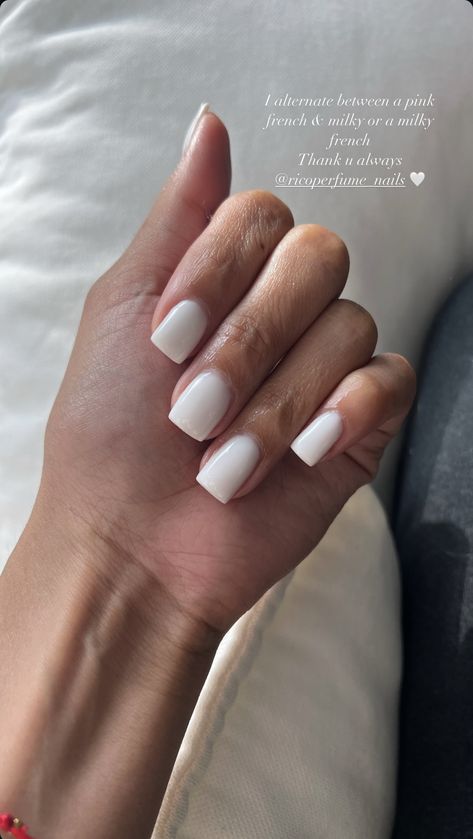 Kim Kardashian Nails Short, Kim Kardashian Nails, Minimal Glam, Kardashian Nails, Feet Nail Design, Overlay Nails, Simple Gel Nails, French Tip Acrylic Nails, French Acrylic Nails