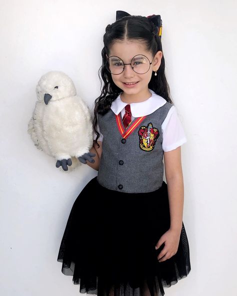 Harry Potter School Uniform, Hermione And Harry, Hermione Costume, Harry Potter School, Cumpleaños Harry Potter, Festa Harry Potter, Harry Potter Hermione, By Regina, Halloween 1