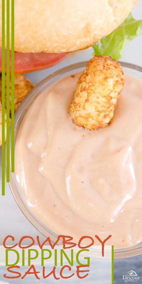 Potatoe Dip Sauce, Bbq Mayo Dipping Sauce, Slider Dipping Sauce, Tator Tot Dipping Sauce Recipe, Ranch Bbq Sauce, Sauce For Tater Tots, Corn Dog Dipping Sauce, Tater Tot Dipping Sauce, Onion Ring Dipping Sauce