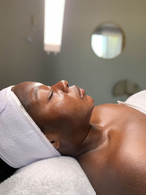 Black Med Spa Aesthetic, Black Women Esthetician, Black Dermatologist Aesthetic, Spa Aesthetic Black Women, Best Facials For Black Women, Black Dermatologist, Facial Aesthetics Black Women, Black Esthetician, Spa Pictures Facials