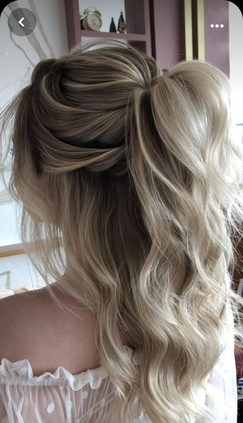 Prom Hair With Bangs Half Up, Prom Hairstyles Half Up Half Down Short Hair, Prom Hair Medium Length Half Up, Half Up Half Down Party Hairstyles, Shoulder Length Prom Hairstyles Down, Prom Hair Ideas For Short Hair Curls, Curled Hairstyles For Prom Half Up, Deb Hairstyles Half Up, Prom Hairstyles For Short Hair Half Up