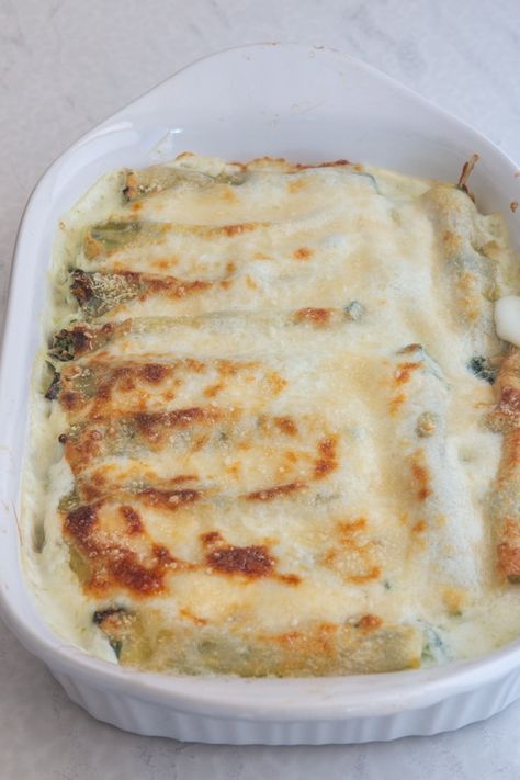 Spinach Ricotta Cannelloni Recipe - An Italian in my Kitchen White Sauce Lasagna, Spinach Cannelloni, Spinach Manicotti, Ricotta Cannelloni, Cannelloni Recipes, Homemade Crepes, Manicotti Recipe, Frozen Pasta, Easy Pasta Dinner