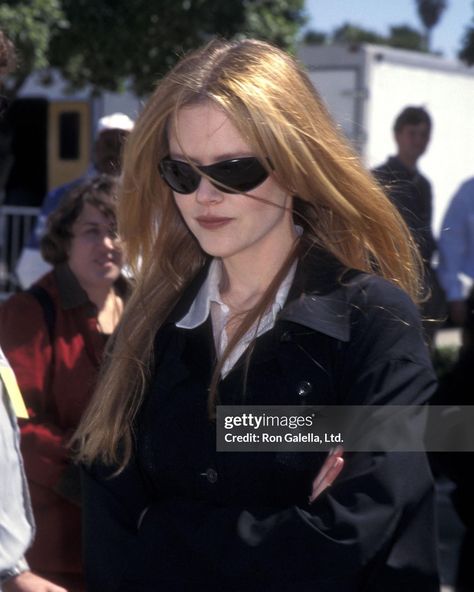 i’m just a girl Nicole Kidman Style, Lily Rose Depp Style, 90s Actresses, Uptown Girl, Jane Birkin, Nicole Kidman, Celebrity Look, Just A Girl, Strike A Pose