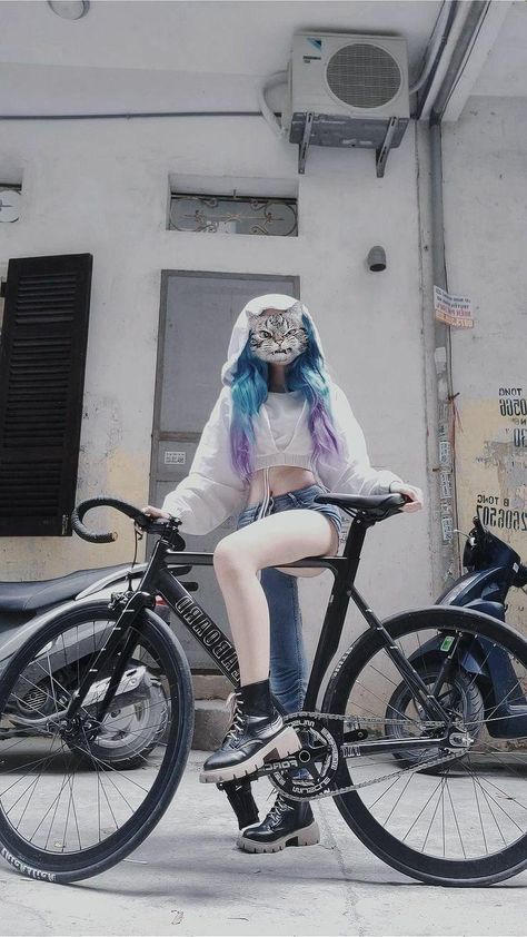 Windbreaker Bikes, Fixed Gear Bike Wallpaper, Windbreaker Aesthetic, Noah Windbreaker, Windbreaker Wallpaper, Fixed Gear Girl, Aesthetic Bike, Low Taper Fade Haircut, Anime Pregnant