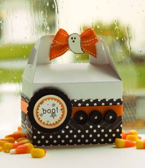 / Halloween Treat Holders, Halloween Treat Boxes, Boxes Diy, Days Until Halloween, Lisa Johnson, Halloween Paper Crafts, Treat Holders, Halloween Goodies, Gable Boxes