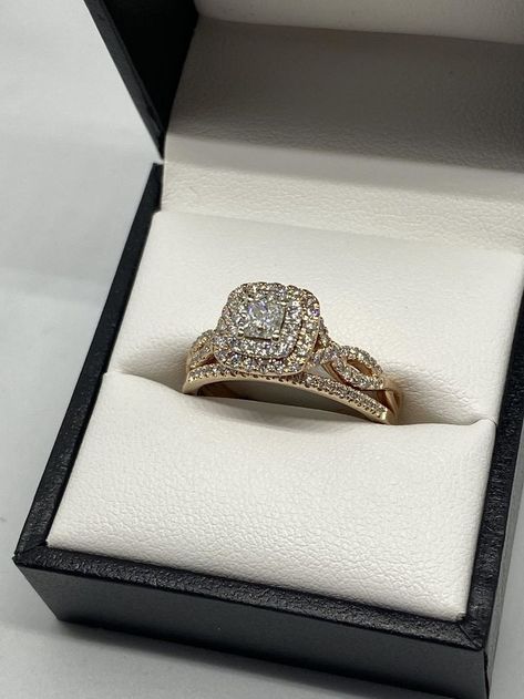 Diamond Ring For Women Engagement, Indian Diamond Ring, Latest Diamond Ring Designs For Women, Latest Engagement Ring Designs, Gold Engagement Rings Indian, Solitaire Ring Designs Unique, Latest Diamond Ring Designs, Gold Diamond Rings For Women, Jewellery Design Gold