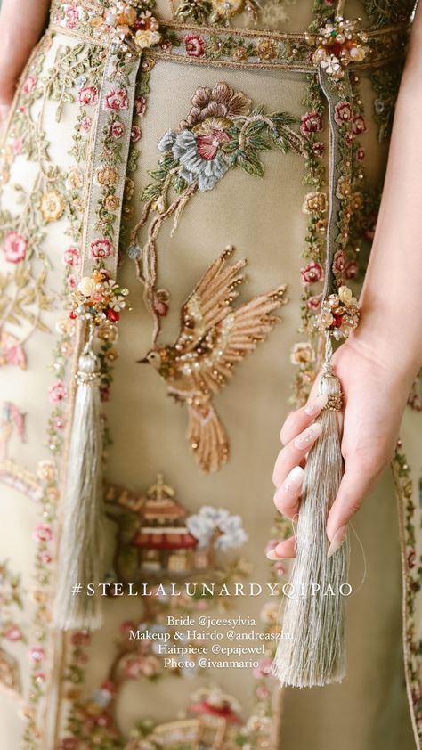 Victorian Embroidery, Detail Couture, Embroidery Fashion Detail, Simple Hand Embroidery Patterns, Embellished Clothing, Indian Dresses Traditional, Couture Embroidery, Bird Embroidery, Party Wear Indian Dresses