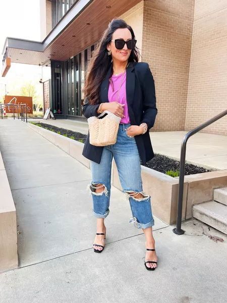 The perfect date night outfit featuring a black blazer, hot pink top and my favorite new jeans. This look can be dressed up for going out or is also a great chic casual outfit idea. Shop the look at the link! Casual Outfit Idea, Date Night Outfit Ideas, Hot Pink Top, Outfit Ideas Spring, Night Outfit Ideas, Hot Pink Tops, Best Casual Outfits, Breezy Dress, Chic Casual