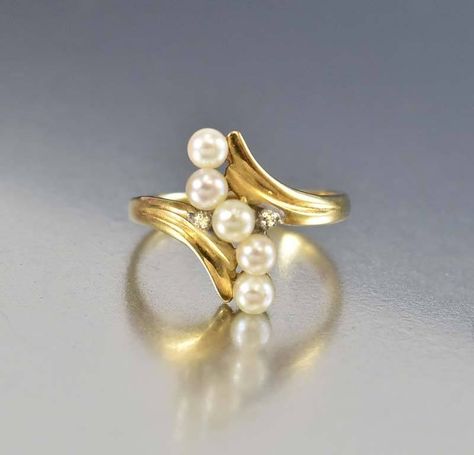 Push Ring, Pearl Gold Ring, Tie Chain, Art Deco Yellow, Deco Rings, Antique Jewellery Online, Vintage Jewelry Antique, Pearl Engagement Ring, Pearl Rings