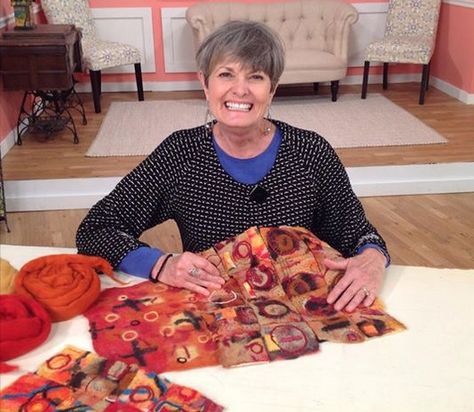 Many people–me among them–admire Jane LaFazio's approach to fiber art and quilt making. Jane's ability to pull from different sources and mix a variety of techniques–while keeping with a common theme–makes her work distinctive. Jane LaFazio, who mixes paint and fiber to make unique fabric art. I was so excited to be able to meet Jane,… Jane Lafazio Tutorials, Fiber Art Tutorial, Collage Tutorials, Quilt Artists, Jane Lafazio, Surface Techniques, Painting Fabric, Cloth Paper Scissors, Fiber Art Projects