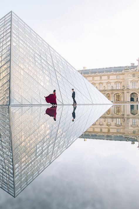 Paris Engagement Photos, Paris Photo Ideas, Proposal Photoshoot, Creative Engagement Photo, Paris Photoshoot, Paris Couple, Paris Elopement, France City, Beautiful Paris