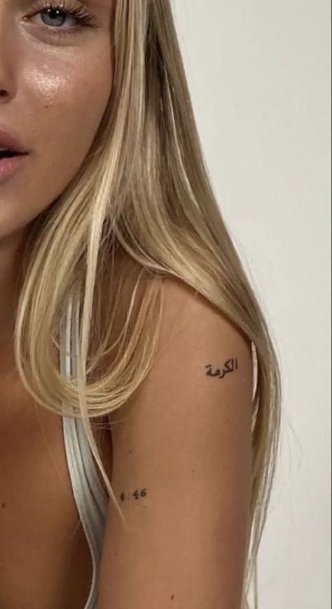 Aesthetic Small Tattoos, Small Tattoos Matching, Simple Meaningful Tattoos, Fall Outfits Red, Tattoo Ideas Couple, Tattoo Ideas Minimalist, Matching Tattoo Ideas, Nails Back To School, Tattoo Ideas Simple