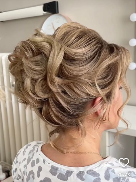 Grandma Hairstyles For Wedding, Mother Of The Groom Hair And Makeup, Updos For Mother Of The Bride, Hairstyles For Mother Of The Groom, Medium Length Mother Of The Bride Hair, Mother Of The Bride Hair Updo, Bride Hairstyles With Veil Updo, Mom Of The Bride Hair, Mother Of The Groom Hairstyles Medium