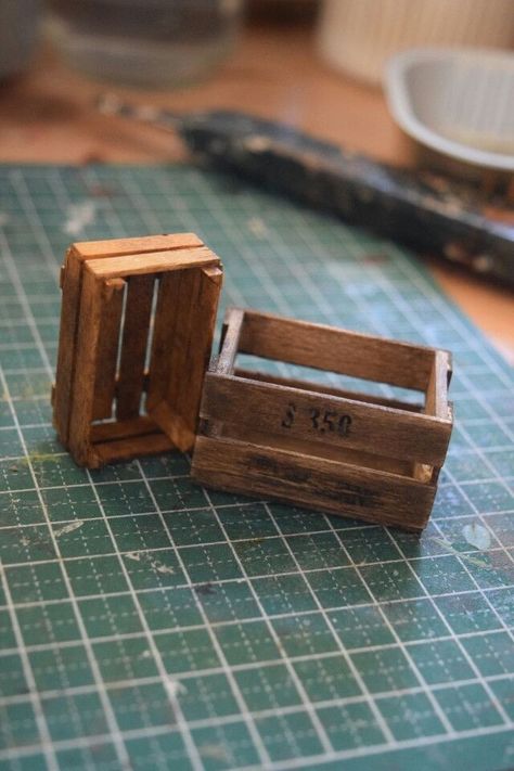 Miniature Crafts Diy, Miniature Furniture Diy, Diorama Diy, Room Box Miniatures, طابع بريدي, Dollhouse Miniature Tutorials, Doll Furniture Diy, Garden Decor Diy, Mini Doll House