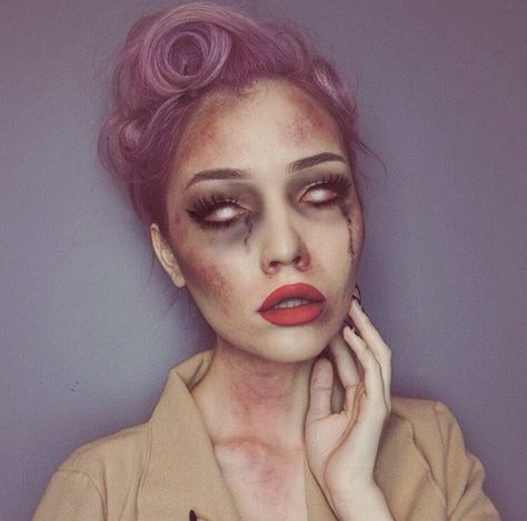 Extremely cool zombie, with a simple desigh love it. Make Up Diy, Makeup Zombie, Zombie Prom, Drag Make-up, Horror Make-up, Hallowen Costume, Horror Makeup, Zombie Makeup, Zombie Costume