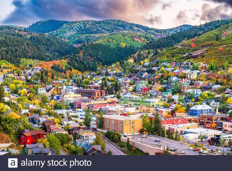 Date taken: 29 September 2019. Park City, Utah, USA downtown in autumn at dusk. Utah Usa, Park City Utah, Most Beautiful Cities, Zion National Park, City View, Park City, Aerial View, Small Towns, Great Places