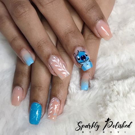 Short Nail Designs 2023, Lilo And Stitch Nails, Best Short Nail Designs, Stitch Nails, Cute Short Nail Designs, Disney Acrylic Nails, Cute Short Nails, Nail Style, Short Nail