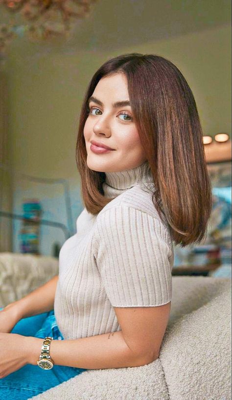 Lucy Hale Haircut, Lucy Hale Hair, Lucy Hale Outfits, Hottest Haircuts, Haircuts For 2023, Sleek Short Hair, Lucy Hale Style, Chestnut Hair, Chestnut Hair Color