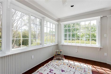 1404 Stanhope Ave, Richmond, VA 23227 - realtor.com® Closed Porch, Screen Porch Panels, Small Sunroom Ideas, Enclosed Deck, Sunroom Windows, Porch Office, Small Sunroom, Porch Kits, Porch Windows