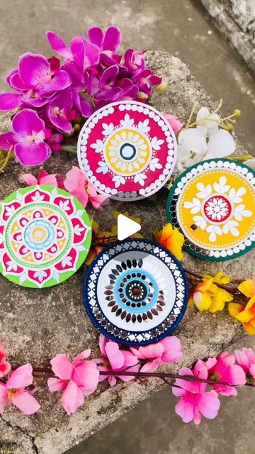 Khushboo kumawat on Instagram: "Cute tiny lippan art  mandala 🧿❤️🌸💛🍀🤍 wall hangings/ car hanging/ fridge magnets . Artwork size: 4 inch  Mirrors from @mirrorglassworldwide  . #jaiguruji #smallbusinessindia #reelitfeelit#dailyart #creative #supportlocalartist #explorepage #instagood #tinyartwork  #lippan #lippanart #clayart  #architect#interiordesign #indianart #artwork #artistoninstagram #usa #india #rajasthan   [artwork, lippan art, Indian handicrafts, mini wall hanging, car hangings, fridge magnets, small business, handmade decor, return gifts, bulk order, #featuringmandalas mouldit clay craft, mirror work, art for sale, support small business, trending art, interior design, home decor ideas]  . . Stay tuned for more tiny creations in lippan art 🫶🏻 Follow @mehar_creations777 for m Mandala Fridge Magnets, Lippan Art Fridge Magnet, Small Lippan Art, Mini Lippan Art, Mirror Work Art, Fridge Magnets Ideas Creative, Lippan Art Design, Handmade Fridge Magnets, Mouldit Clay