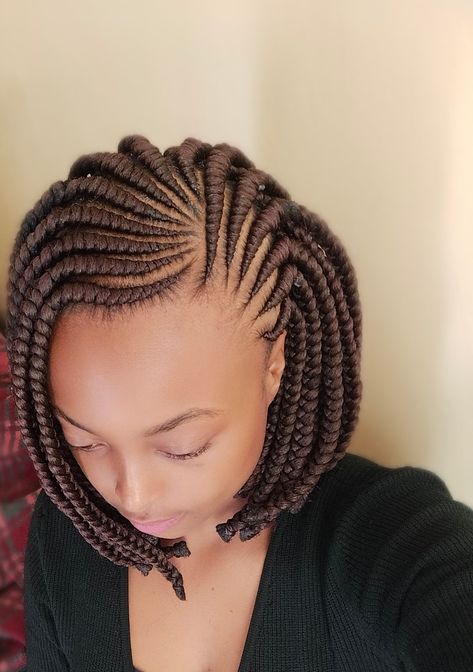 Box Braids Shaved Sides, Short Bob Braids, Cornrow, Latest Hair Braids, Bob Braids Hairstyles, Weave Hairstyles Braided, Braids With Shaved Sides, Bob Braids, Short Box Braids Hairstyles