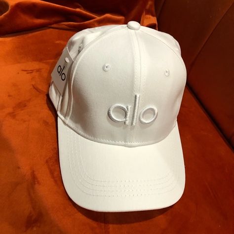 Alo yoga hat duty -off white Yoga Accessories, Alo Yoga, Off White, Yoga, Hats, Plus Fashion, Closet, Fashion Tips, Fashion Trends