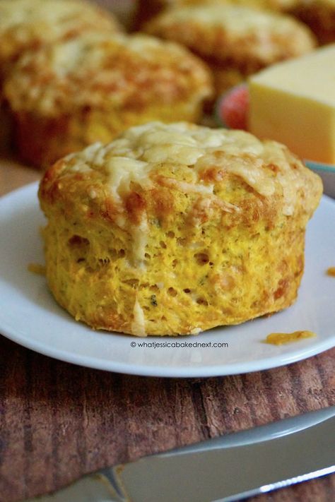 Halloween Scones, Butternut Squash Scones, Squash Scones, Autumn Lunch, Savory Breakfast Muffins, Savoury Scones, Butternut Squash And Sage, Sweet Scones, Scone Recipes