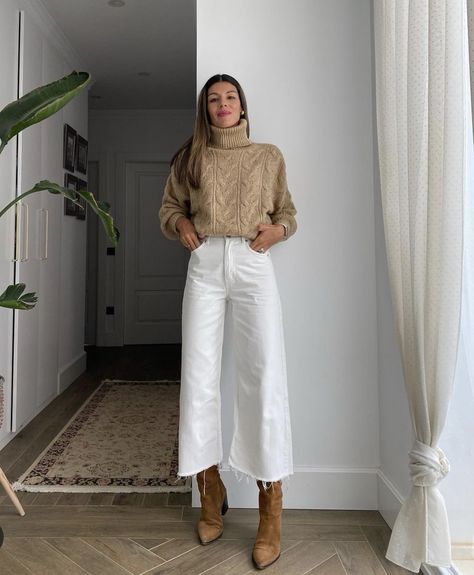 Weekend Mode, White Jeans Outfit, Skandinavian Fashion, Mode Casual, Looks Chic, Mode Inspo, Hiking Outfit, Autumn Outfit, Outfit Inspo Fall