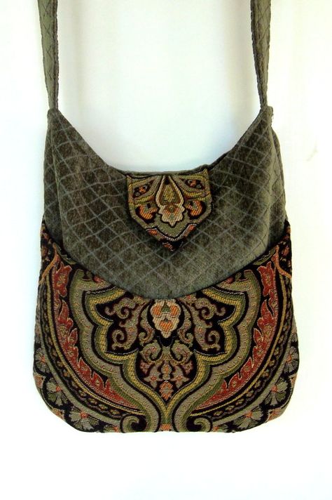 Tapestry Messenger Bag Sacs Tote Bags, Estilo Hippy, Estilo Hippie, Tapestry Bag, Boho Bags, A Hook, Hippie Outfits, Mode Inspo, Cute Bags