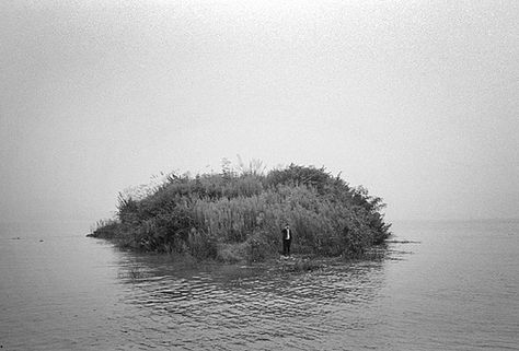 isolated island by wangyuanling, via Flickr Isolated Island, Three Gorges Dam, Yangtze River, Island Photography, Water Level, Be Awesome, Drawing Practice, Tropical Islands, The Hill