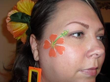 face painting hibiscus by cheleparker, via Flickr Easy Flower Sketches, Flower Face Painting, Rock Star Makeup, Sketches To Draw, Flower Face Paint, Football Face Paint, Cheek Art, Fall Ball, Flower Face