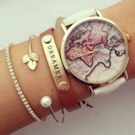 Map Watch, Clothes Ideas, Bling Bling, Cute Jewelry, Vintage Watches, Women's Jewelry, Stranger Things, Tiara, Leather Watch