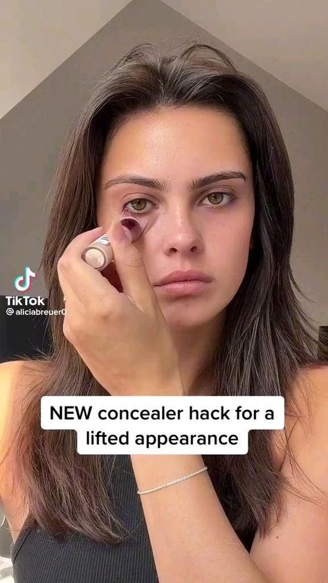 makeup | makeup over | makeup tutorials | makeup for beginners | simple makeup | Natural makeup | Business Woman Makeup, Concelear Makeup Best, Colorscience Makeup, Makeup Tutorials Natural, Maquillaje Glowy, Concealer Maybelline, Simple Makeup Natural, Maybelline Concealer, Over Makeup