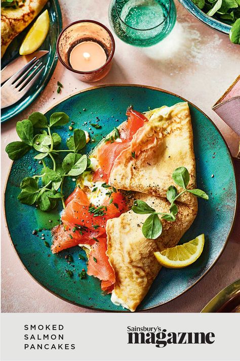 These smoked salmon pancakes are deceptively simple and look elegant on the plate. Great with a glass of chilled fizz, try them for Christmas morning or as a starter. Get the Sainsbury's magazine recipe Salmon Pancakes, Simple Scrambled Eggs, Savory Popcorn, Chives Recipe, Cook Up A Storm, Cooked Breakfast, How To Make Breakfast, Food Magazine, Weeknight Dinners