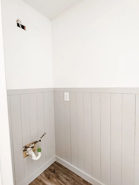 Easy DIY Vertical Shiplap Wainscoting - Bless'er House Vertical Shiplap Wainscoting, Shiplap Wainscoting, Kaufmann House, Vertical Shiplap, Installing Shiplap, Shiplap Bathroom, Wood Plank Walls, Diy Shiplap, Plank Walls