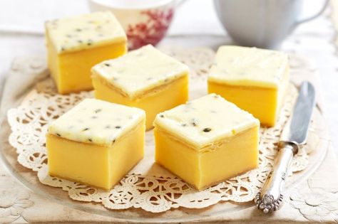 Old-fashioned vanilla slice: - - -  Satisfy your sweet tooth with this passionfruit, vanilla slice. Fruit Slice Recipe, Vanilla Slice Recipe, Peppermint Slice, Fudge Caramel, Vanilla Slice, No Bake Slices, Custard Slice, Slice Recipe, Chocolate Slice