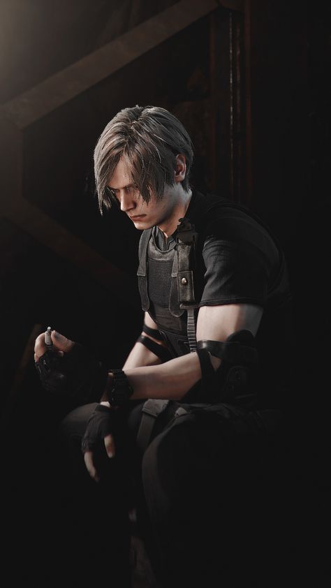 Leon Scott, Resident Evil Collection, Resident Evil Game, Resident Evil Leon, Video Game Characters, Cutie Patootie, Resident Evil, Game Character, Hands On